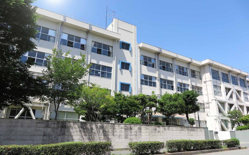 「高校無償化」について制度の仕組みや手続きの流れを解説